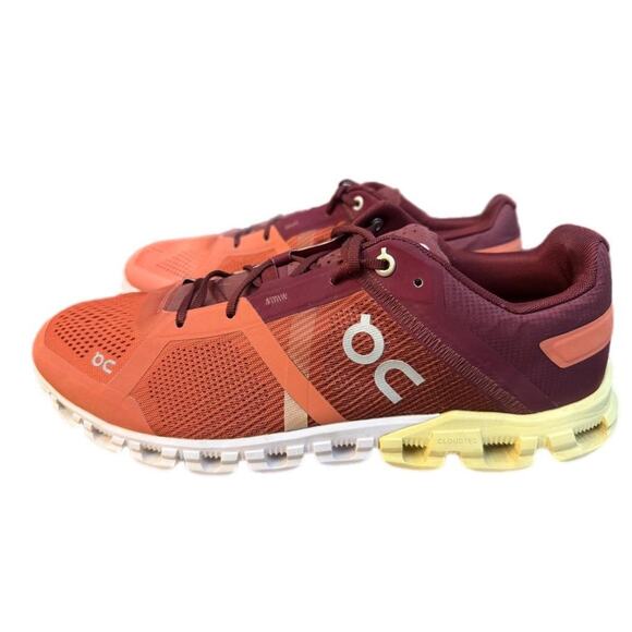 On Cloudflow Running Shoe Men size 10.5 - Picture 2 of 7